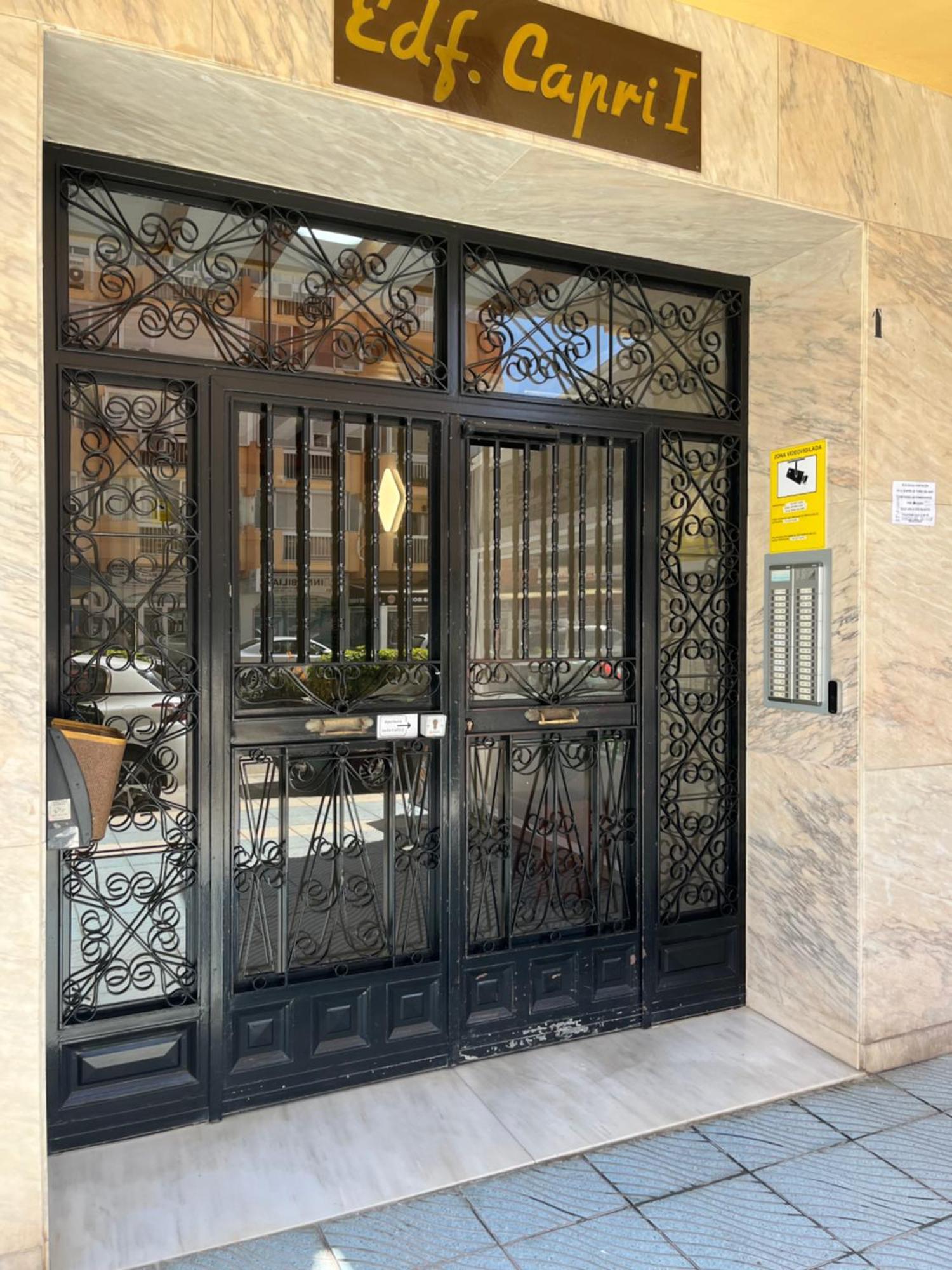 Ferienwohnung Amaner Capri Torre Del Mar Exterior foto